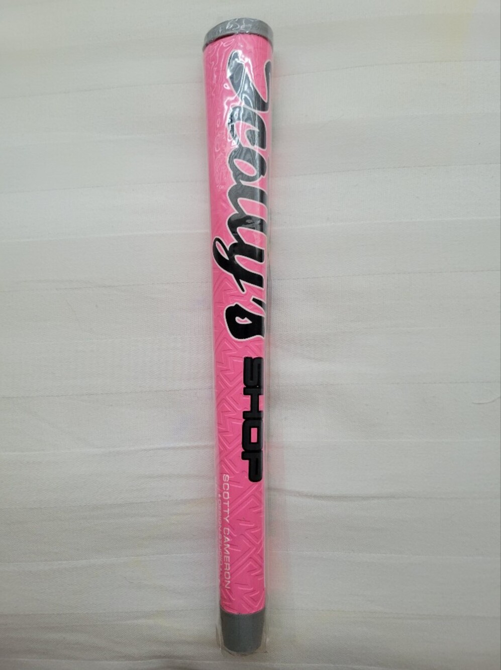 Scotty Cameron Matador Midsize Pink/Black Putter Grip